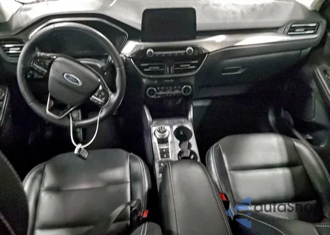 2022 Ford Escape Titanium z USA, uszkodzony, nr VIN 1FMCU9DZ2NUA40980